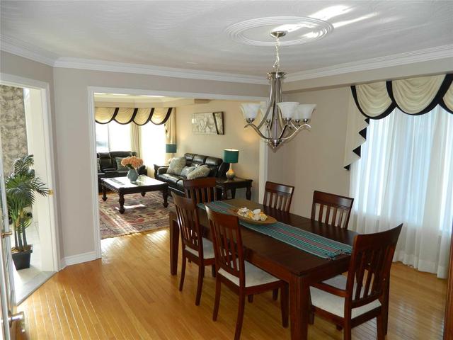 1 Creekview Ave, House detached with 4 bedrooms, 5 bathrooms and 6 parking in Richmond Hill ON | Image 6
