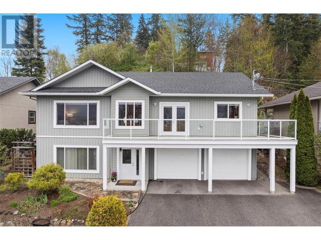 514 8 Street Se, House detached with 3 bedrooms, 2 bathrooms and 2 parking in Salmon Arm BC | Image 1
