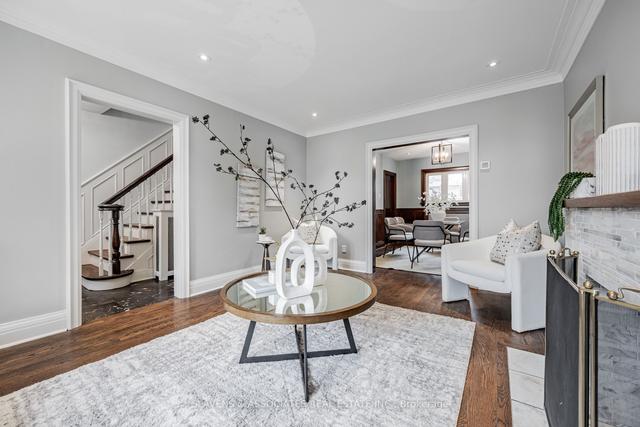 20 Shields Ave, House detached with 3 bedrooms, 3 bathrooms and 1 parking in Toronto ON | Image 32