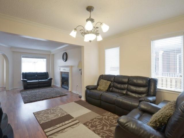 5424 Coldspring Way, House semidetached with 3 bedrooms, 4 bathrooms and 4 parking in Mississauga ON | Image 4