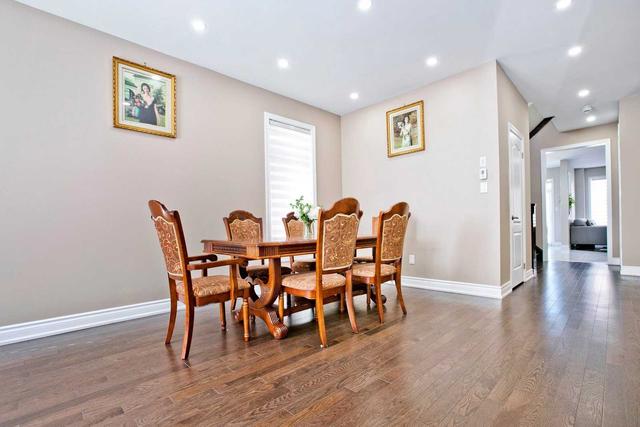 26 Luzon Ave, House attached with 4 bedrooms, 5 bathrooms and 2 parking in Markham ON | Image 12