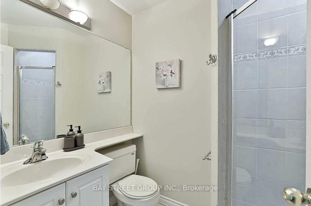 102 - 7 Lorraine Dr, Condo with 2 bedrooms, 2 bathrooms and 1 parking in Toronto ON | Image 10