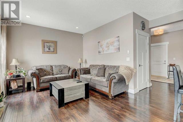 10134 87 Street, House detached with 3 bedrooms, 2 bathrooms and 2 parking in Grande Prairie AB | Image 3