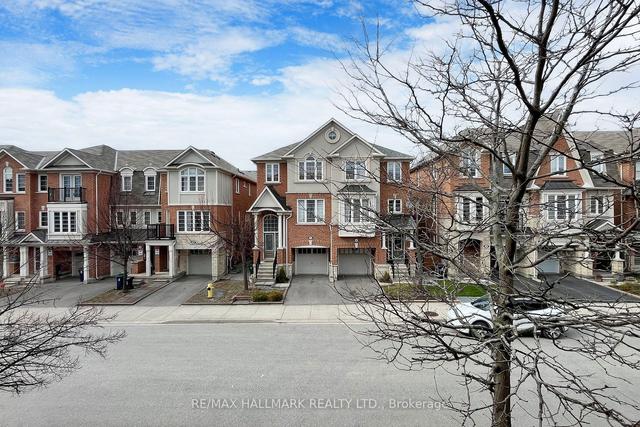 33 Ferguson St, House attached with 3 bedrooms, 3 bathrooms and 2 parking in Toronto ON | Image 35