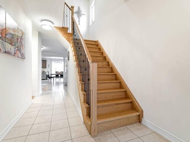 39 Lesabre Cres, House semidetached with 4 bedrooms, 4 bathrooms and 4 parking in Brampton ON | Image 11