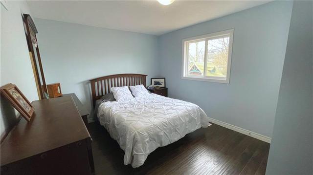 596 Thornwood Avenue, House detached with 3 bedrooms, 1 bathrooms and 4 parking in Burlington ON | Image 11
