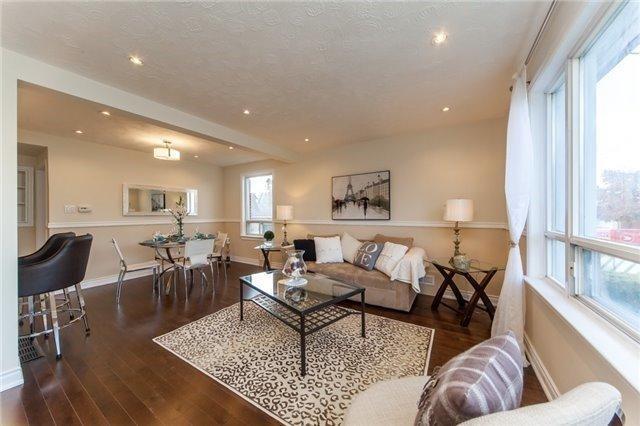 Upper - 23 Belyea Cres, House detached with 3 bedrooms, 2 bathrooms and 4 parking in Toronto ON | Image 3