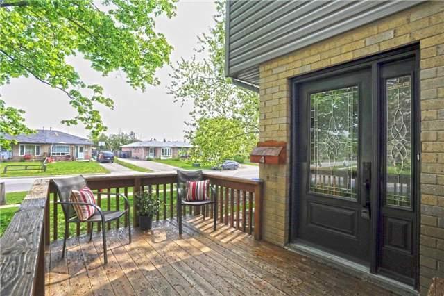 4 Gulliver Cres, House semidetached with 3 bedrooms, 2 bathrooms and 4 parking in Brampton ON | Image 5