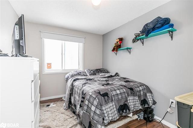 386 Dunsmore Lane, House attached with 3 bedrooms, 1 bathrooms and 3 parking in Barrie ON | Image 30