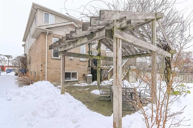 11 Peer Dr, House detached with 3 bedrooms, 3 bathrooms and 4 parking in Guelph ON | Image 19