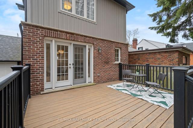 68 South Kingsway, House detached with 3 bedrooms, 3 bathrooms and 3 parking in Toronto ON | Image 25