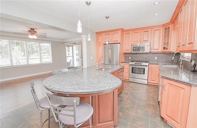 1 Viking Dr, House detached with 2 bedrooms, 2 bathrooms and 5 parking in St. Catharines ON | Image 6