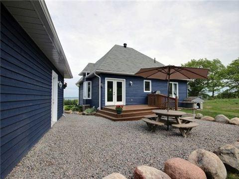 9815 Corkery Rd, House detached with 2 bedrooms, 2 bathrooms and 8 parking in Hamilton TP ON | Image 6