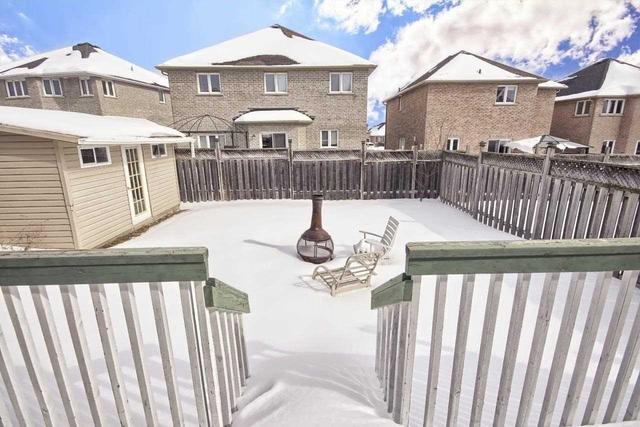 1902 Swan St, House detached with 3 bedrooms, 4 bathrooms and 3 parking in Innisfil ON | Image 37