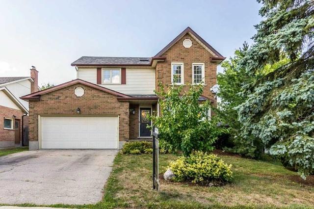 61 Hilldale Cres, House detached with 3 bedrooms, 3 bathrooms and 4 parking in Guelph ON | Card Image