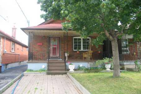 101 Livingstone Ave, House detached with 2 bedrooms, 2 bathrooms and 3 parking in Toronto ON | Image 1