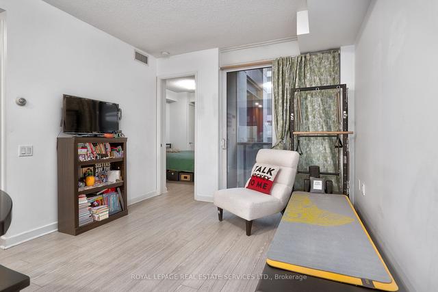 1406 - 85 Bloor St E, Condo with 1 bedrooms, 1 bathrooms and 1 parking in Toronto ON | Image 2
