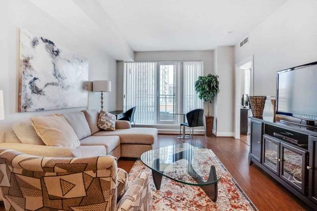 s1007 - 112 George St, Condo with 1 bedrooms, 1 bathrooms and 1 parking in Toronto ON | Image 2