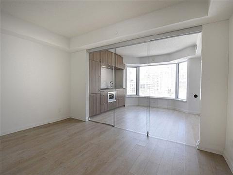 706 - 155 Yorkville Ave, Condo with 1 bedrooms, 1 bathrooms and null parking in Toronto ON | Image 2