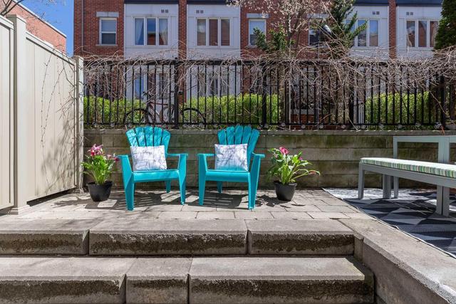 8 - 11 Frances Loring Lane, Townhouse with 2 bedrooms, 2 bathrooms and 1 parking in Toronto ON | Image 11