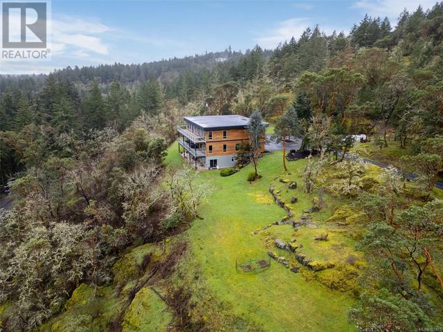 4810 Prospect Lake Rd, House detached with 8 bedrooms, 7 bathrooms and 10 parking in Saanich BC | Image 44