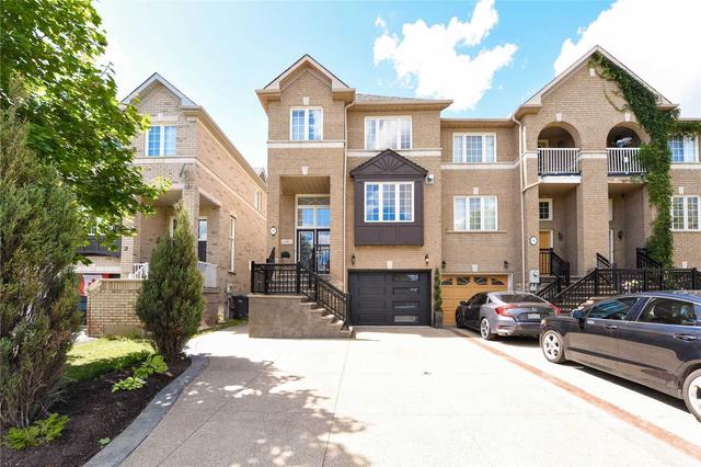 19 Cedarvalley Blvd, House attached with 4 bedrooms, 3 bathrooms and 4 parking in Brampton ON | Image 1