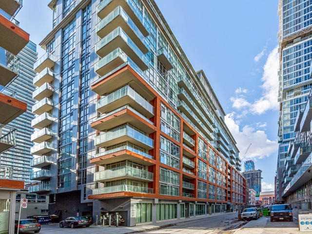 uph14 - 21 Nelson St, Condo with 1 bedrooms, 2 bathrooms and 1 parking in Toronto ON | Image 1