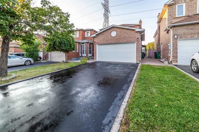 69 Pennsylvania Ave, House detached with 3 bedrooms, 4 bathrooms and 4 parking in Brampton ON | Image 12