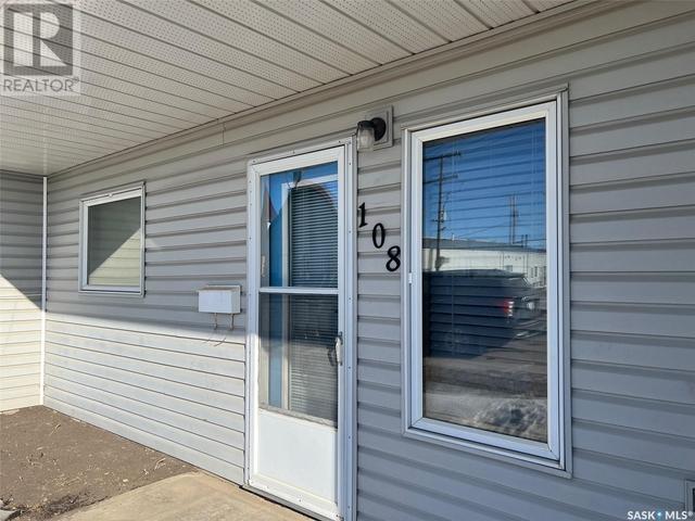 108 - 631 5th Avenue, Condo with 1 bedrooms, 1 bathrooms and null parking in Humboldt SK | Image 2