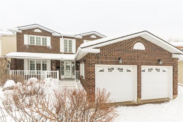 111 Pinetrail Crescent, House detached with 4 bedrooms, 4 bathrooms and 6 parking in Ottawa ON | Image 1