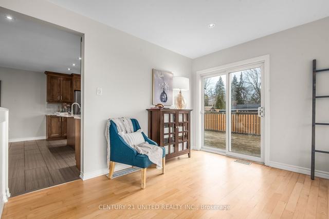 16 Oakwood Cres, House detached with 3 bedrooms, 2 bathrooms and 10 parking in Peterborough ON | Image 10