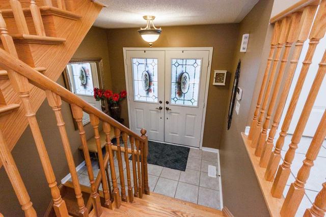 102 Knoll Haven Circ, House semidetached with 3 bedrooms, 3 bathrooms and 6 parking in Caledon ON | Image 22