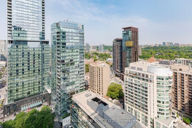 2403 - 18 Yorkville Ave, Condo with 2 bedrooms, 2 bathrooms and 1 parking in Toronto ON | Image 7