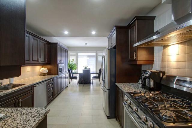 2 Wood Duck Island Way, Condo with 2 bedrooms, 4 bathrooms and 3 parking in Markham ON | Image 6