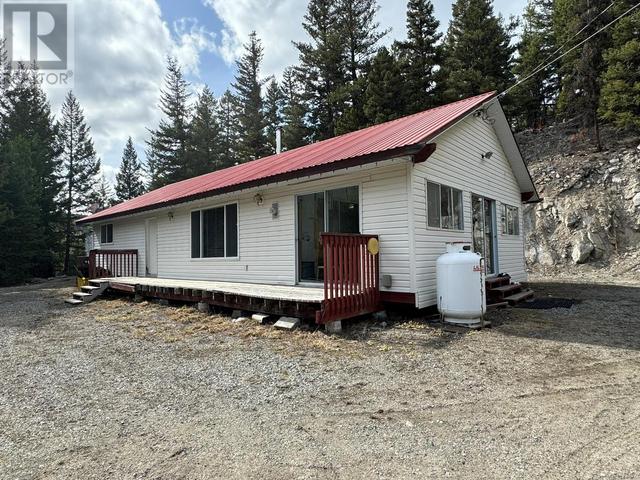 4288 Princeton Summerland Road, House detached with 3 bedrooms, 1 bathrooms and null parking in Okanagan Similkameen H BC | Image 1