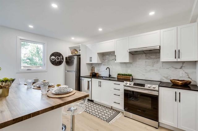 72 Tom St, House semidetached with 2 bedrooms, 1 bathrooms and 0 parking in Hamilton ON | Image 3