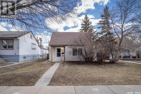 1771 Royal Street, House detached with 3 bedrooms, 1 bathrooms and null parking in Regina SK | Card Image