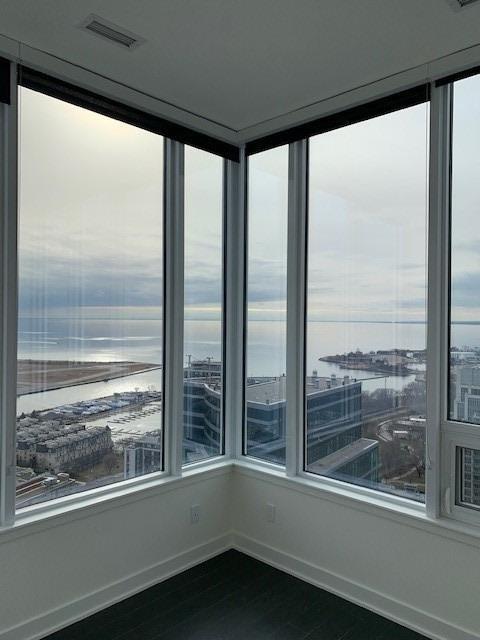 4212 - 19 Bathurst St, Condo with 2 bedrooms, 2 bathrooms and 0 parking in Toronto ON | Image 8