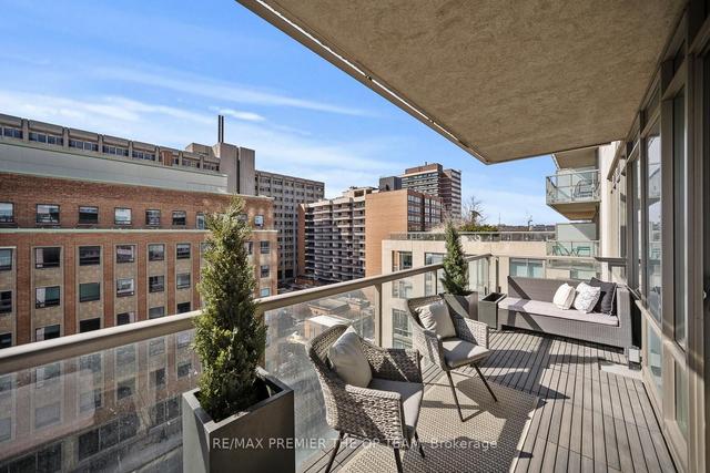 709 - 1 Bedford Rd, Condo with 2 bedrooms, 2 bathrooms and 2 parking in Toronto ON | Image 28