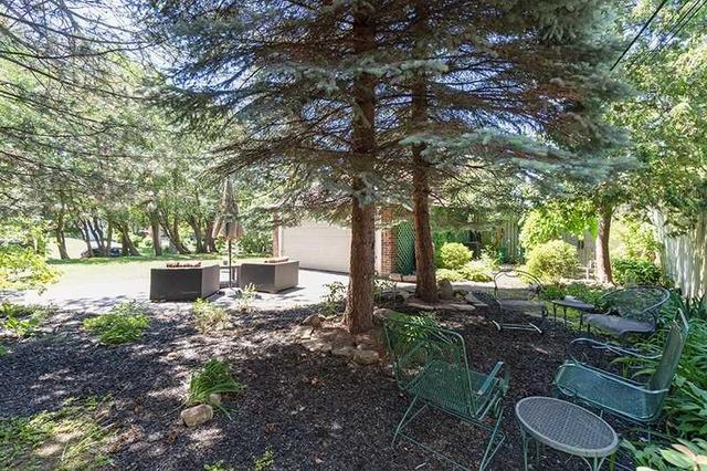 96 Brule Gdns, House detached with 3 bedrooms, 4 bathrooms and 6 parking in Toronto ON | Image 22
