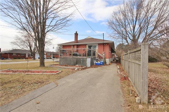 199 Andrews Avenue, House detached with 4 bedrooms, 2 bathrooms and 8 parking in Smiths Falls ON | Image 26