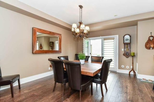 129 Nelson St, Townhouse with 3 bedrooms, 4 bathrooms and 2 parking in Oakville ON | Image 6