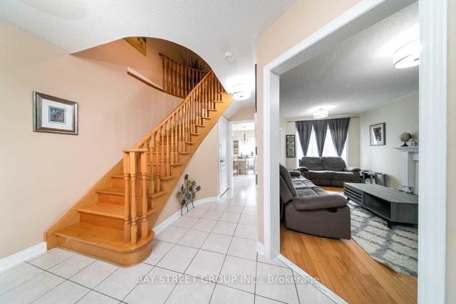 67 Song Bird Dr, House detached with 4 bedrooms, 6 bathrooms and 3 parking in Markham ON | Image 19