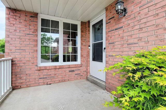 1250 Dartmoor St, House detached with 4 bedrooms, 3 bathrooms and 3 parking in Oshawa ON | Image 35