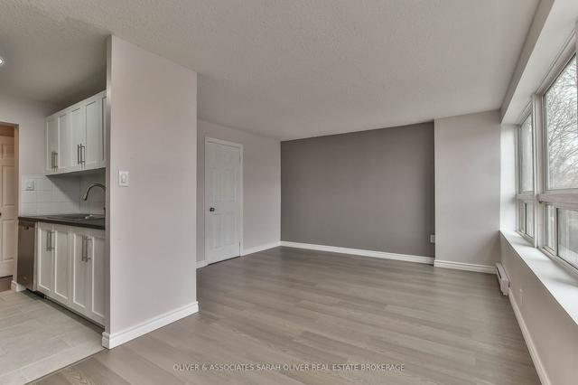 203 - 1445 Huron St S, Condo with 2 bedrooms, 1 bathrooms and 1 parking in London ON | Image 6