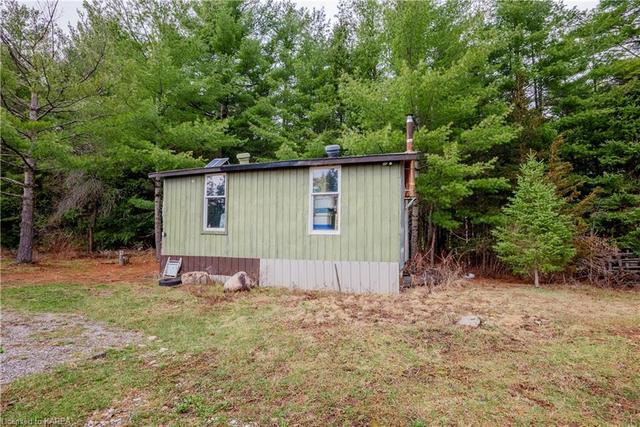 1044 Pine Grove Road, House detached with 3 bedrooms, 2 bathrooms and 7 parking in Greater Napanee ON | Image 27