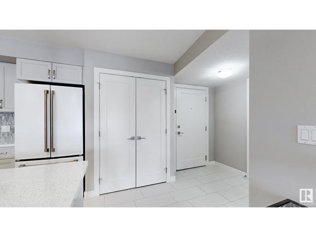 110 - 5029 Edgemont Bv Nw, Condo with 2 bedrooms, 2 bathrooms and 2 parking in Edmonton AB | Image 3