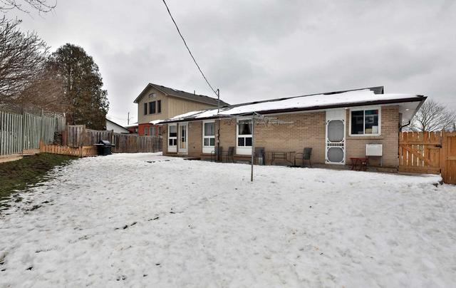 69 Elizabeth Dr, House detached with 3 bedrooms, 1 bathrooms and 5 parking in Halton Hills ON | Image 16