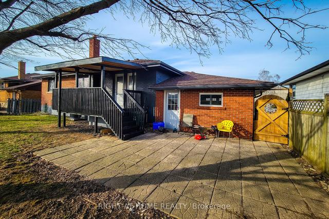 996 Barton St, House detached with 4 bedrooms, 2 bathrooms and 7 parking in Hamilton ON | Image 23