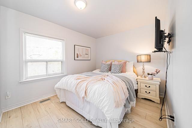 153 Galt Ave, House semidetached with 3 bedrooms, 1 bathrooms and 1 parking in Toronto ON | Image 5